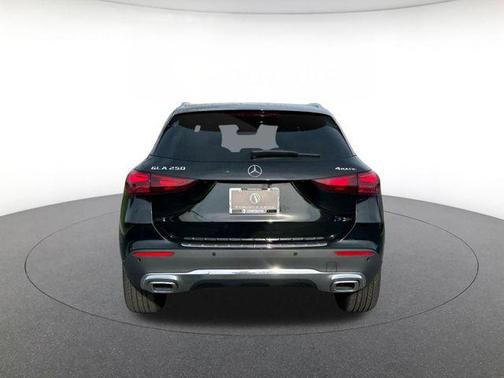 Night Black 2026 Mercedes-Benz GLA 250 4MATIC