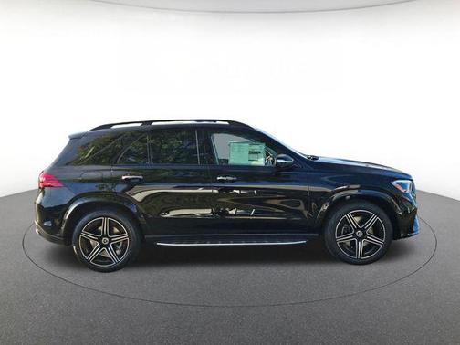 Black 2026 Mercedes-Benz GLE 450 4MATIC