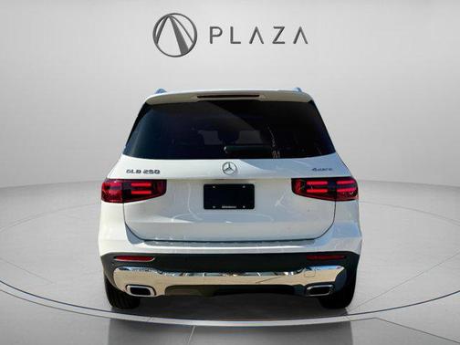 2026 Mercedes-Benz GLB 250 4MATIC