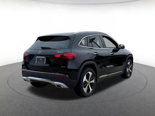 Night Black 2026 Mercedes-Benz GLA 250 4MATIC