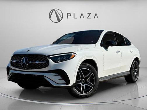 MANUFAKTUR Moonlight White Metallic 2026 Mercedes-Benz GLC 300 4MATIC Coupe