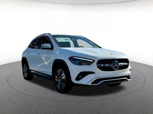 Polar White 2026 Mercedes-Benz GLA 250 4MATIC