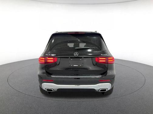 Night Black 2026 Mercedes-Benz GLB 250 4MATIC