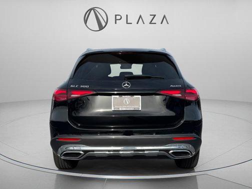 2026 Mercedes-Benz GLC 300 4MATIC