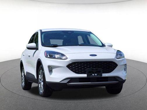 Oxford White 2022 Ford Escape SEL