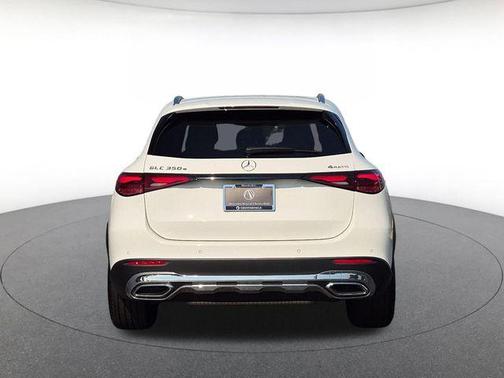 White 2025 Mercedes-Benz GLC 350e Base