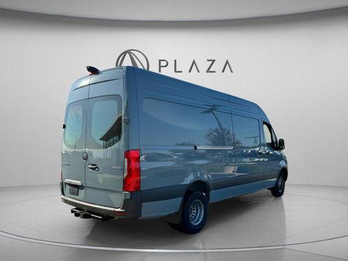 2025 Mercedes-Benz Sprinter 3500 High Roof