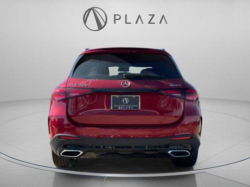 2026 Mercedes-Benz GLC 300 4MATIC