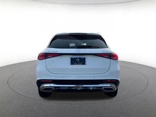 White 2025 Mercedes-Benz GLC 300 4MATIC