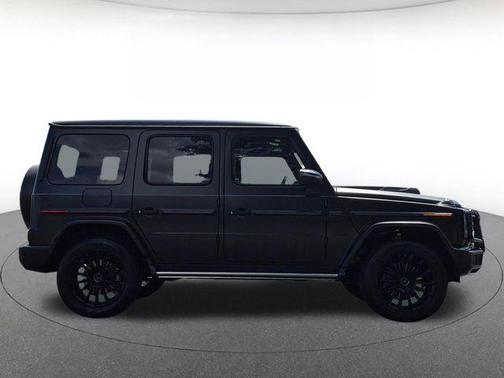 MANUFAKTUR Night Black Magno 2023 Mercedes-Benz G-Class 4MATIC