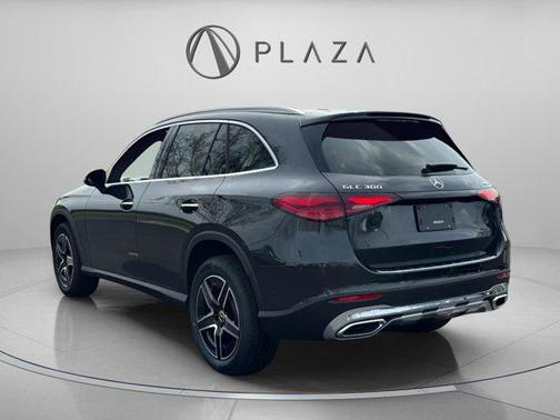 2026 Mercedes-Benz GLC 300 4MATIC