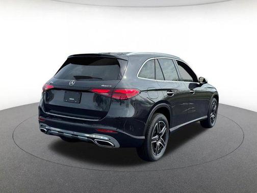 2026 Mercedes-Benz GLC 300 4MATIC