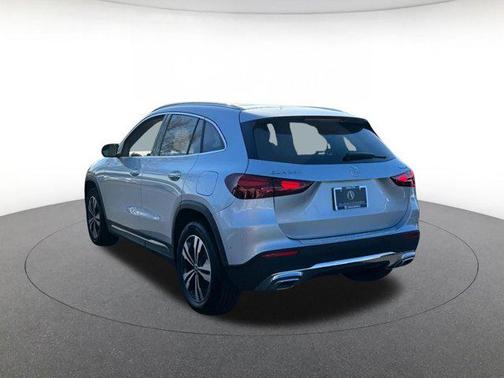 Cirrus Silver Metallic 2026 Mercedes-Benz GLA 250 4MATIC