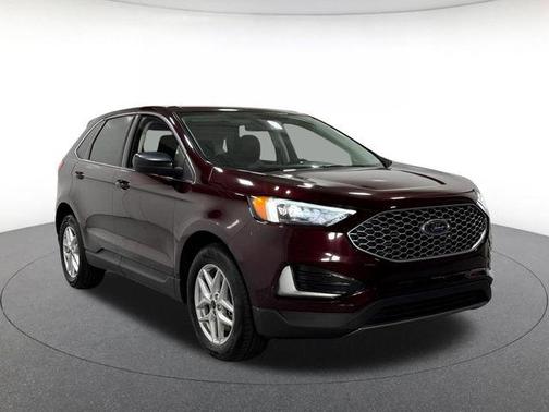 Burgundy 2024 Ford Edge SEL