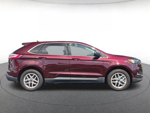 Burgundy 2024 Ford Edge SEL