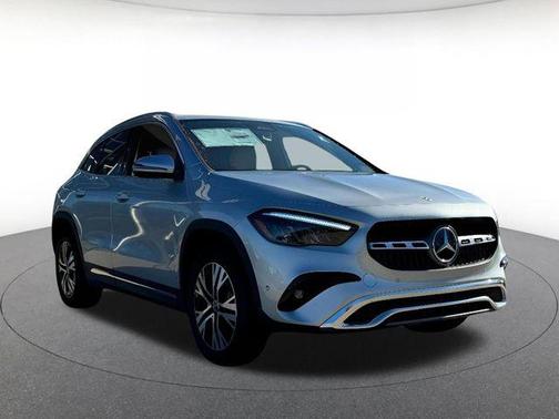 Cirrus Silver Metallic 2026 Mercedes-Benz GLA 250 4MATIC