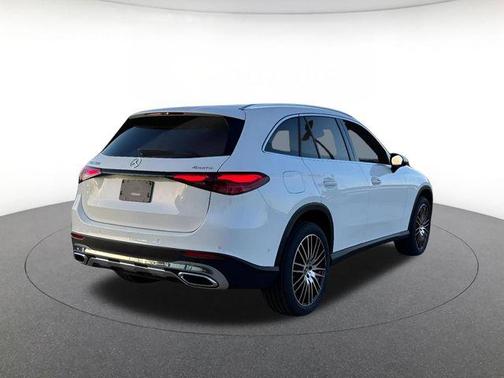 Polar White 2026 Mercedes-Benz GLC 300 4MATIC