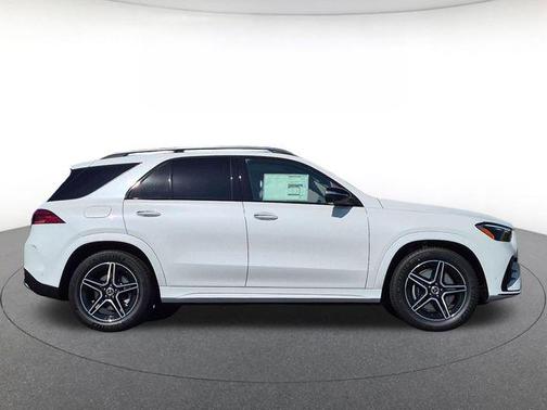 Moonlight White 2026 Mercedes-Benz GLE 450 4MATIC
