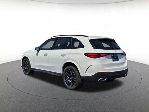 Polar White 2026 Mercedes-Benz GLC 300 4MATIC