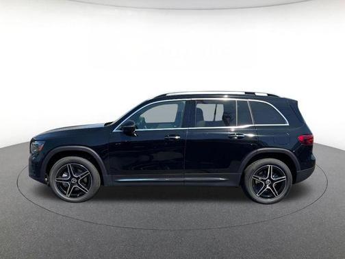 Black 2026 Mercedes-Benz GLB 250 4MATIC
