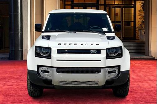 2024 Land Rover Defender 110 P500 SE