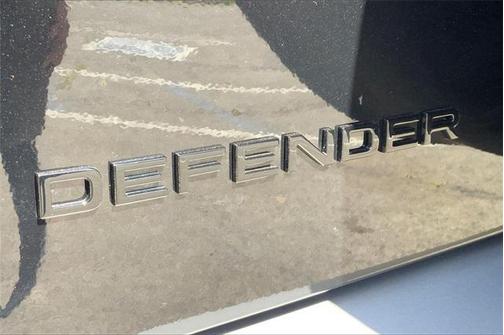 2025 Land Rover Defender 110 P300
