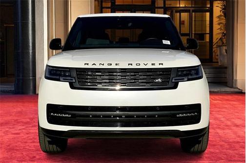 2025 Land Rover Range Rover P530 SE