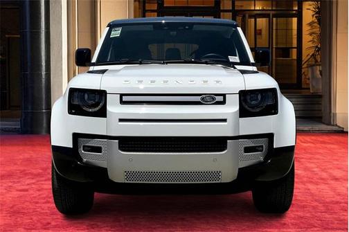 2024 Land Rover Defender 110 P400 S