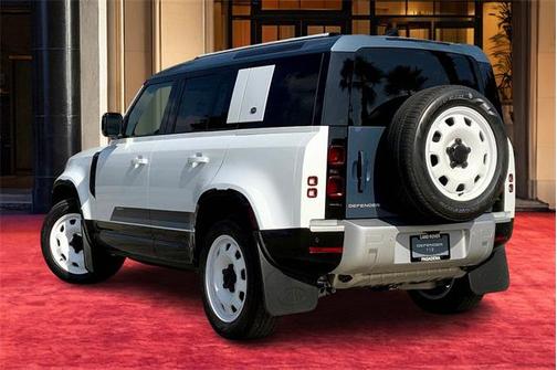 2024 Land Rover Defender 110 P400 S