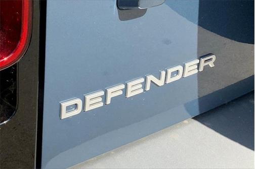 2024 Land Rover Defender 110 P400 S
