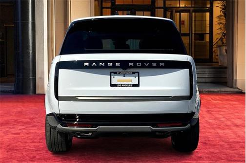 2025 Land Rover Range Rover P530 SE