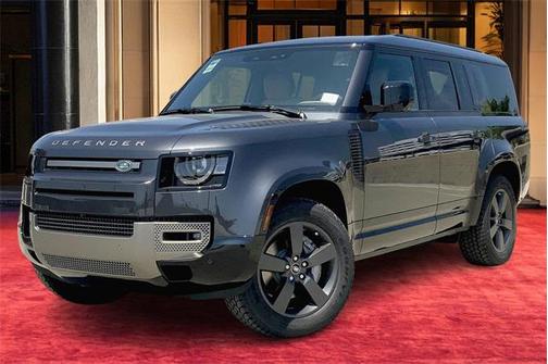 2025 Land Rover Defender 130 P400 X-Dynamic SE