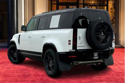 2025 Land Rover Defender 110 P400 X-Dynamic SE