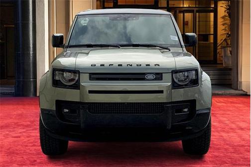 2025 Land Rover Defender 110 P400 X-Dynamic SE