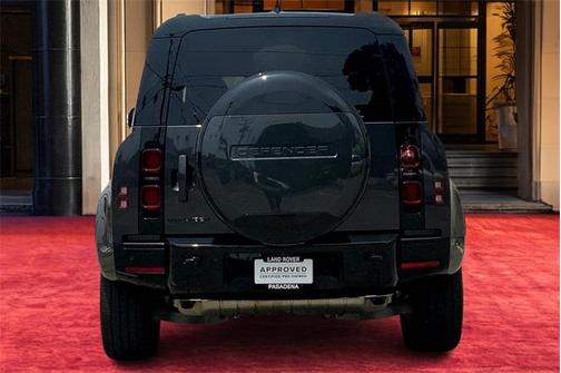 2024 Land Rover Defender 110 P400 X-Dynamic SE