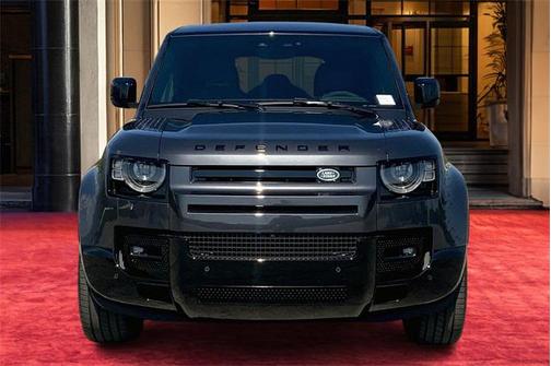 2024 Land Rover Defender 110 V8