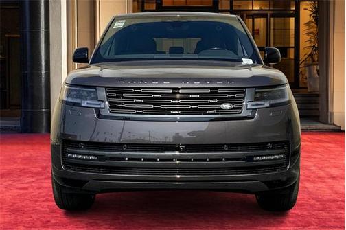 2025 Land Rover Range Rover P400 SE 7 Seat