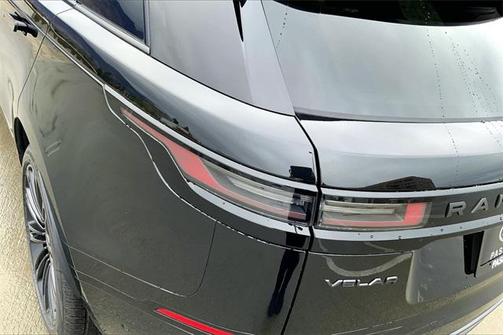 2026 Land Rover Range Rover Velar P250 SE R-Dynamic