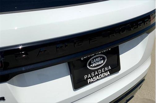 2026 Land Rover Range Rover Velar P250 SE R-Dynamic