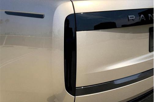 2025 Land Rover Range Rover P530 SE 7 Seat