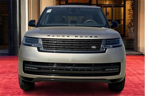 2025 Land Rover Range Rover P530 SE 7 Seat