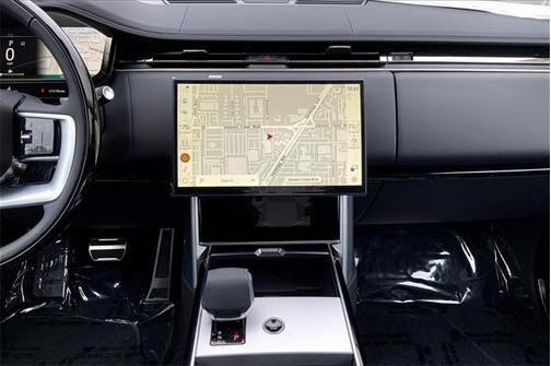 2025 Land Rover Range Rover P530 SE 7 Seat