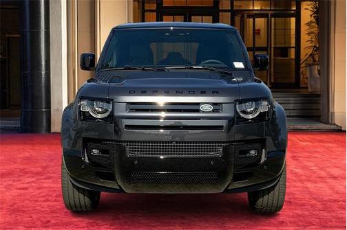 2025 Land Rover Defender 110 P400 X-Dynamic SE