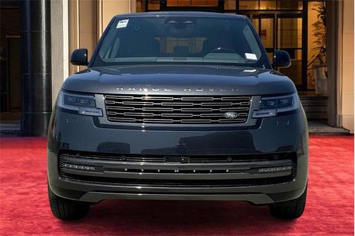 2025 Land Rover Range Rover P530 SE 7 Seat