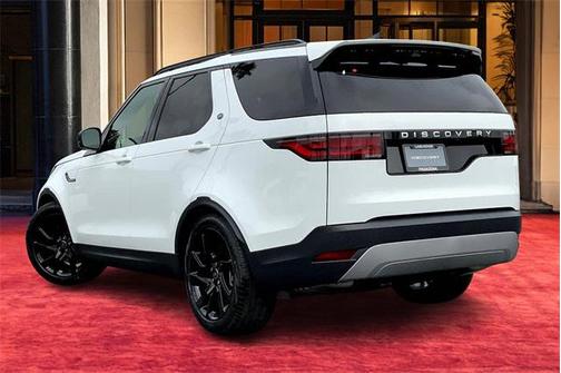 2025 Land Rover Discovery P300 S