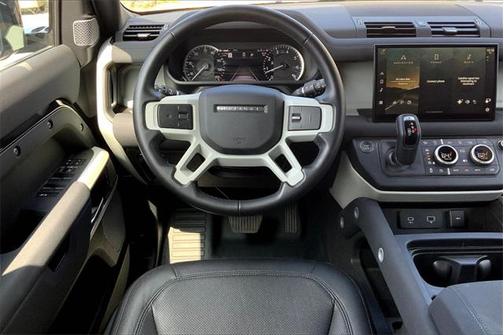 2023 Land Rover Defender 130 SE