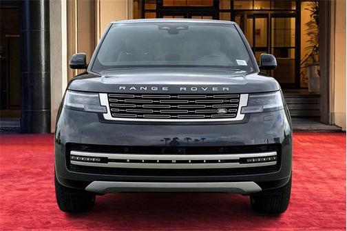 2025 Land Rover Range Rover P530 SE