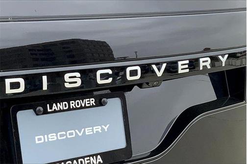 2025 Land Rover Discovery P300 S