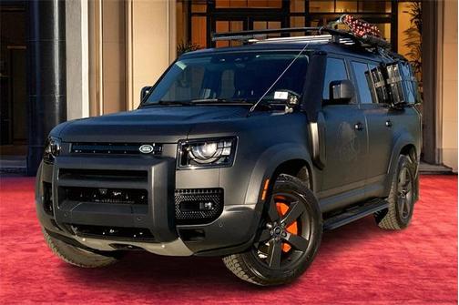 2023 Land Rover Defender 130 SE