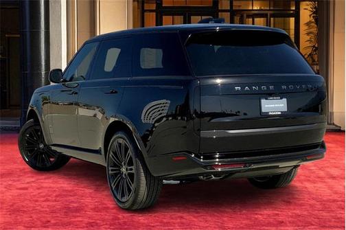 2025 Land Rover Range Rover P530 SE